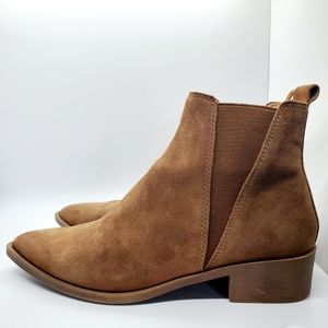 Steve Madden Tan Jerry Booties Size 7.5